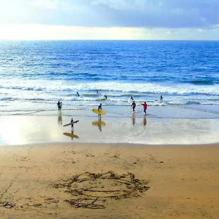 Happy Waves *