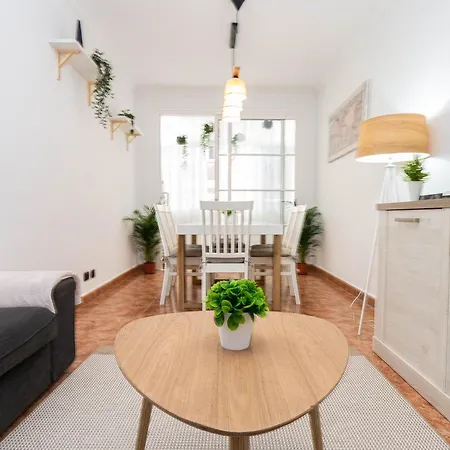 Happy Waves * Las Palmas de Gran Canaria