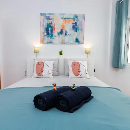 Happy Waves * Las Palmas de Gran Canaria