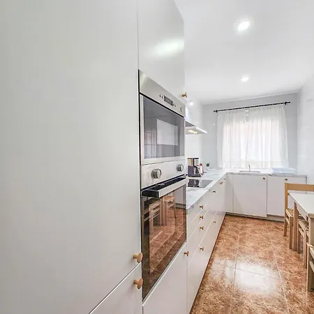 Happy Waves * Las Palmas de Gran Canaria