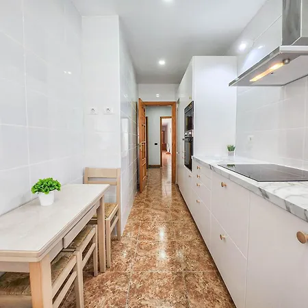 Happy Waves Apartment