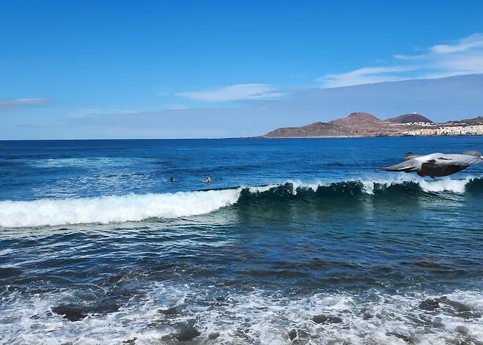 Happy Waves