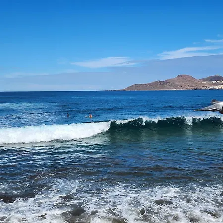 Happy Waves